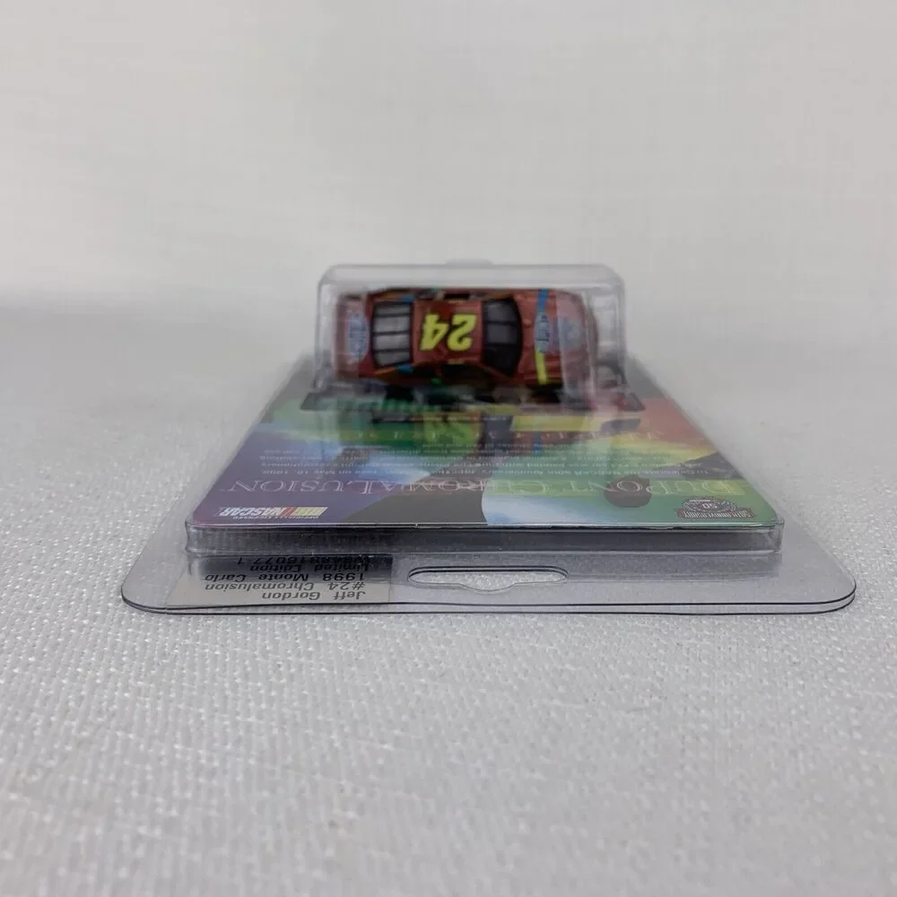 1998 ACTION DuPont #24 Jeff Gordon DuPont CHROMALUSION‎ Chevy Monte Carlo 1:64